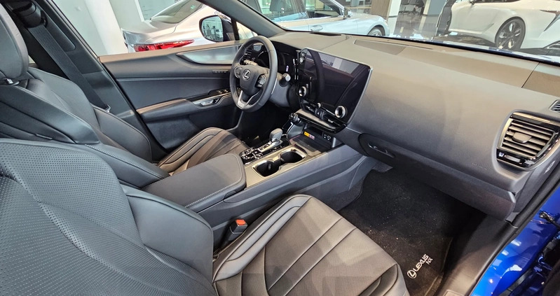 Lexus NX cena 322600 przebieg: 5, rok produkcji 2023 z Ulanów małe 211